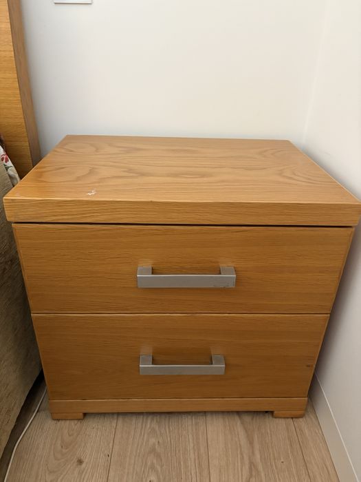 Cama + Cómoda + 2 Mesas de Cabeceira | Bom Estado