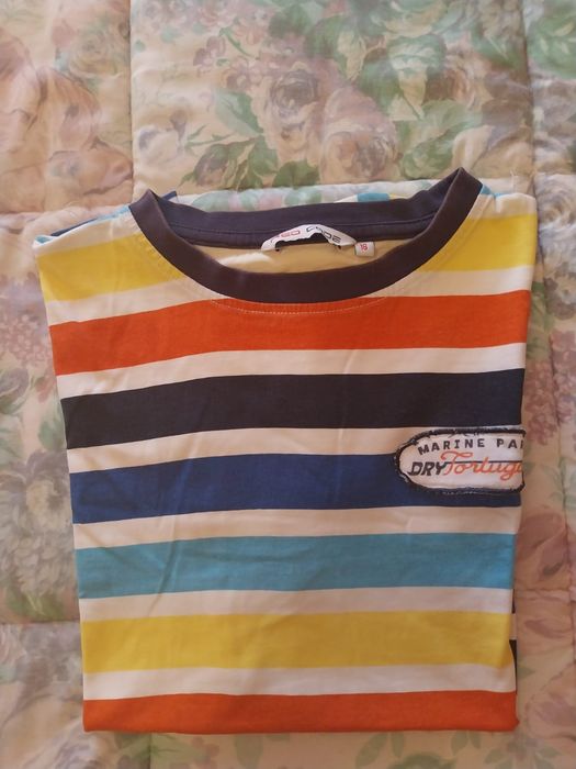 T-shirt tamanho (16)