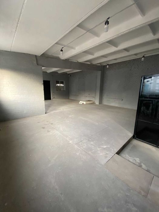 Продаж комерційного приміщення від власника склад (червона лінія)