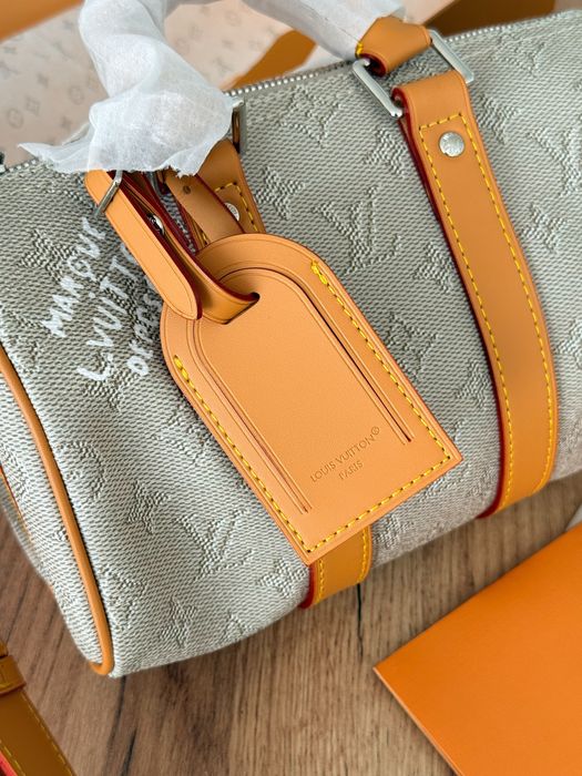 Сумка Louis Vuitton Keepall Bandouliere 25 Monogram Light Canvas 30