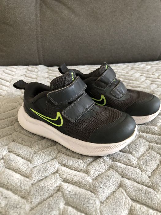 Кросівки Nike Star runner