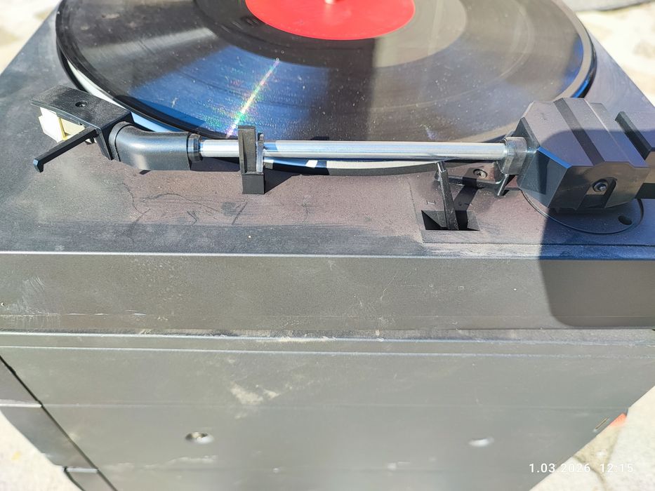 Wieża Sony i  gramofon