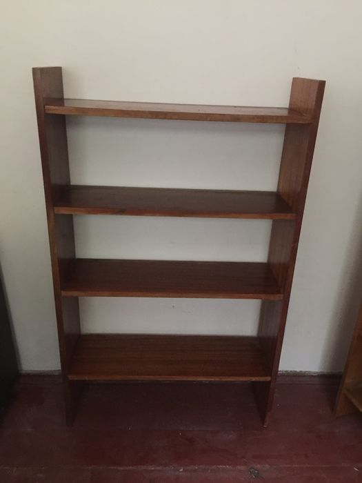 Стеллаж для книг, для кладовой