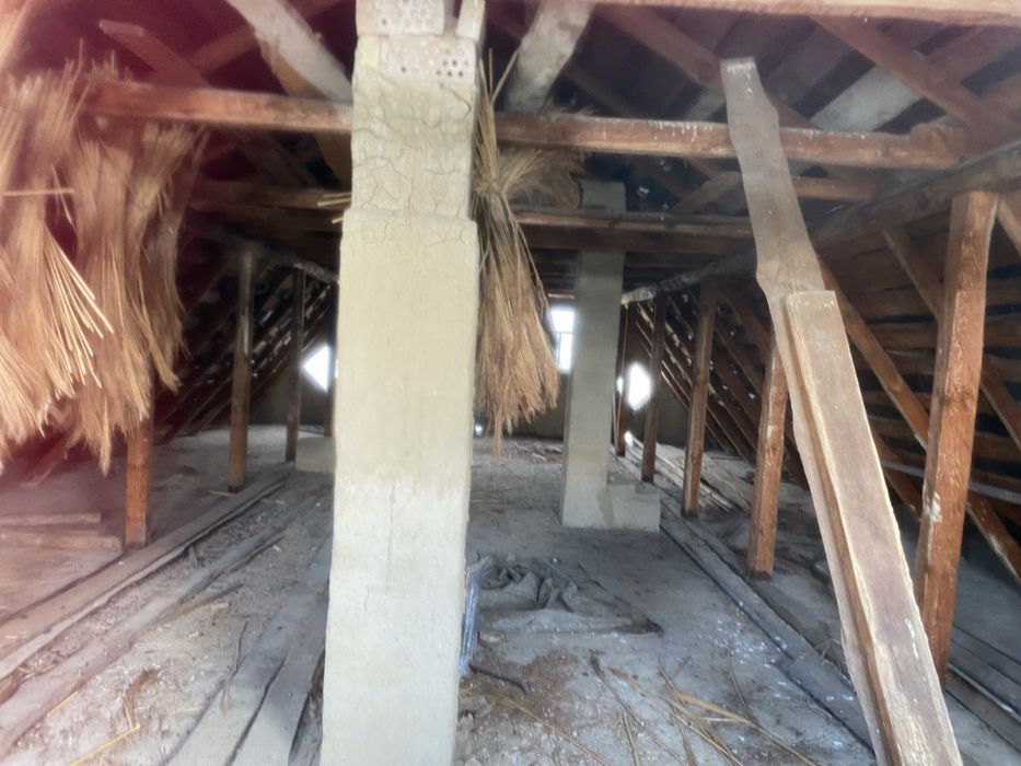 Продам гарний будинок в мальовничому селі