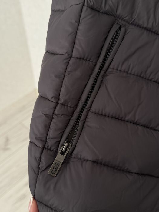 Чоловіча безрукавка жилет (zara)