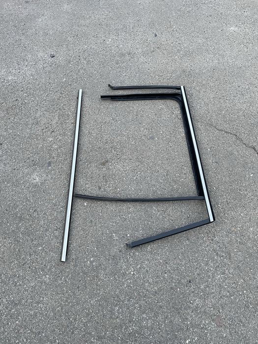 Хром двері задня ліва фольксваген тігуан 2 VW Tiguan 2 USA 16-24р