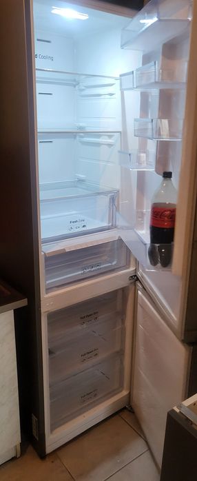 Lodówka Samsung RB37J5325SS