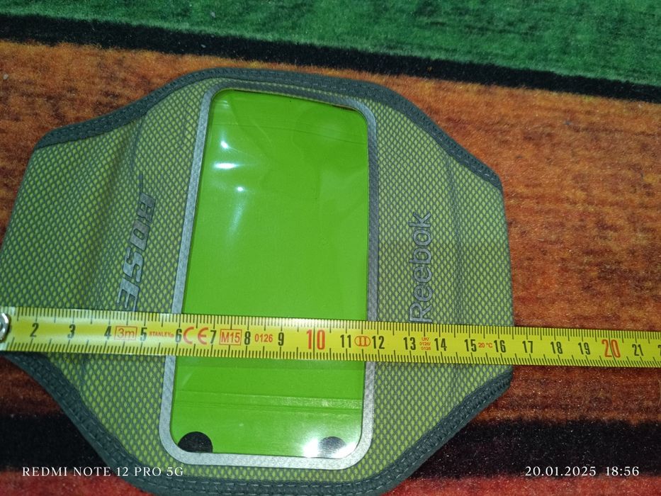 Bose _  running_ Reebok _ Neon- orginalne  sportowe etui na telefon..