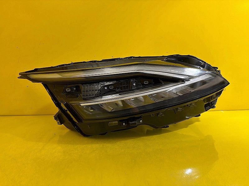 Lampa Prawa Nissan Qashqai J12/2021- Full Led 100-8D02G