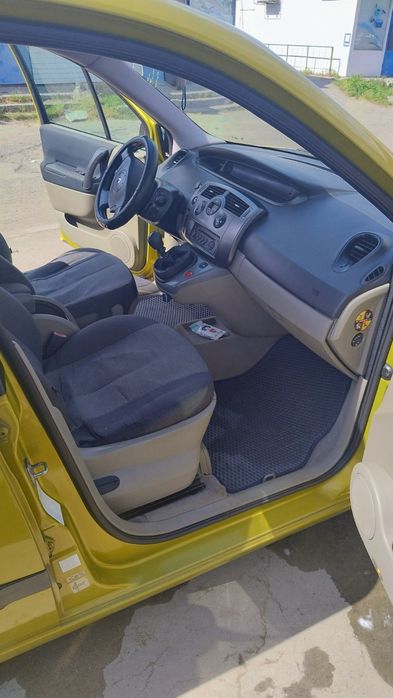 Продам Renault Megane Scenik
