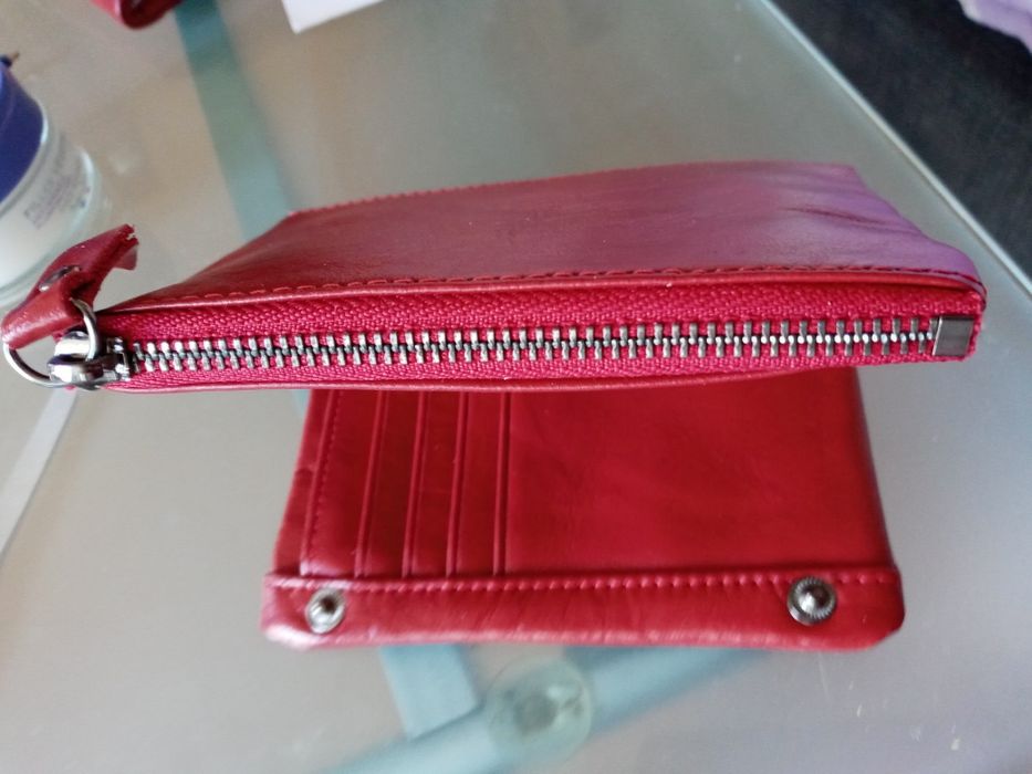 Portfel damski ze skóry.