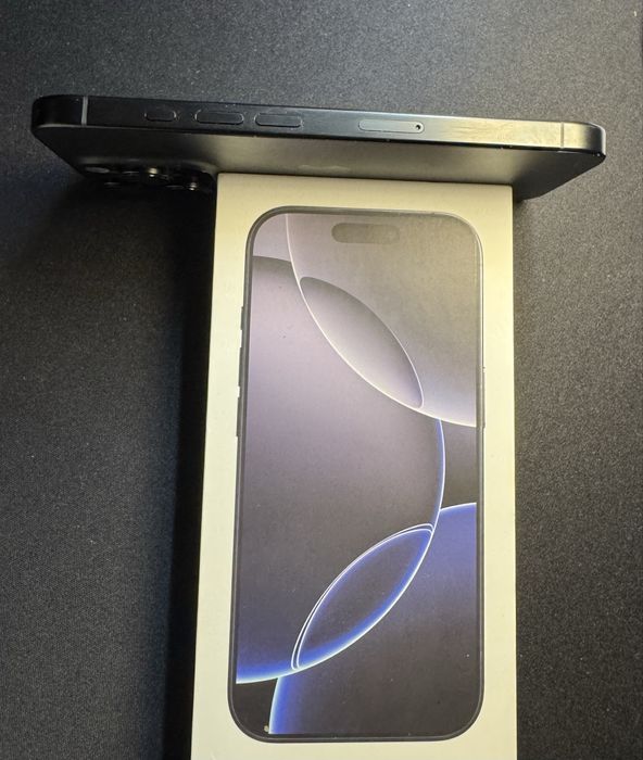 iPhone 16 Pro - 256GB - Ótimo estado