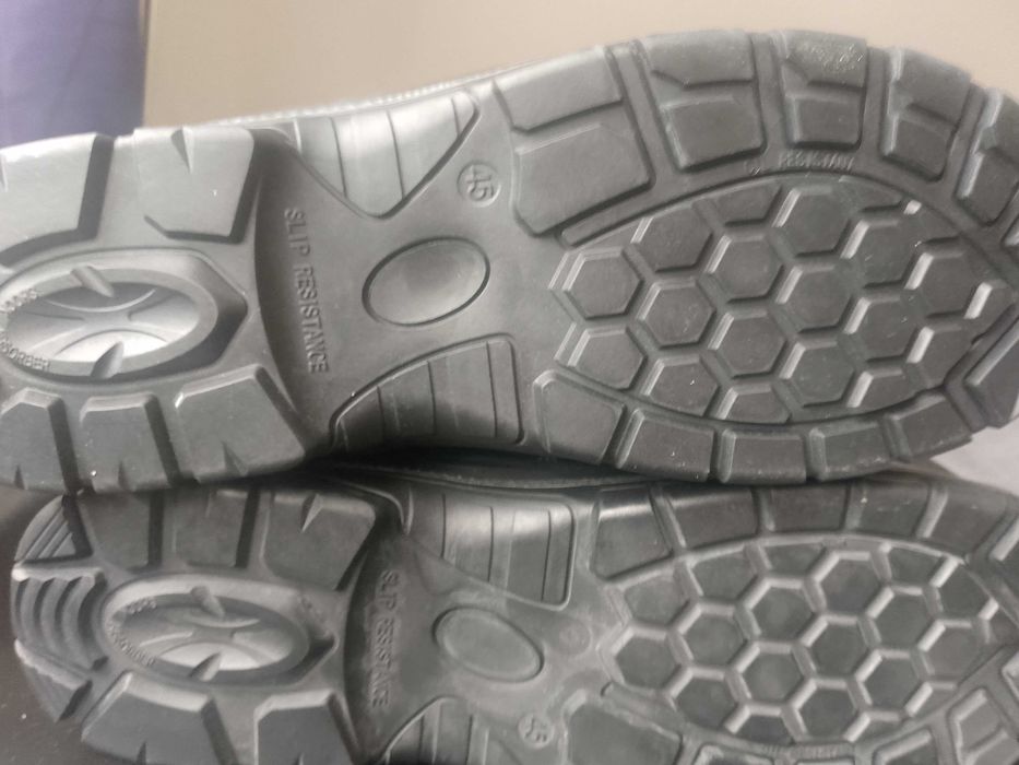 Buty robocze 44 nowe