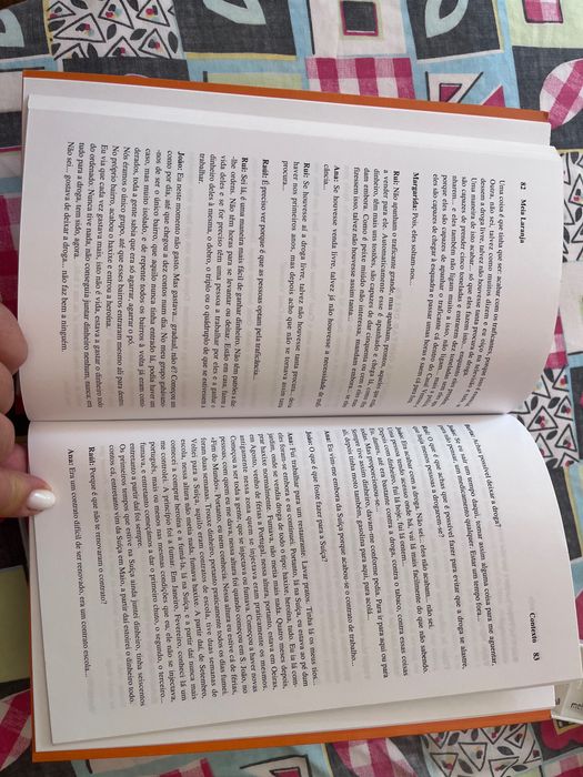 Livro - Meia laranja o que os jovens pensam da tóxico dependência
