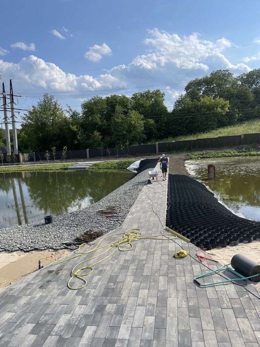 Георешітка пластикова для зміцнення берега виробник завжди в наявності