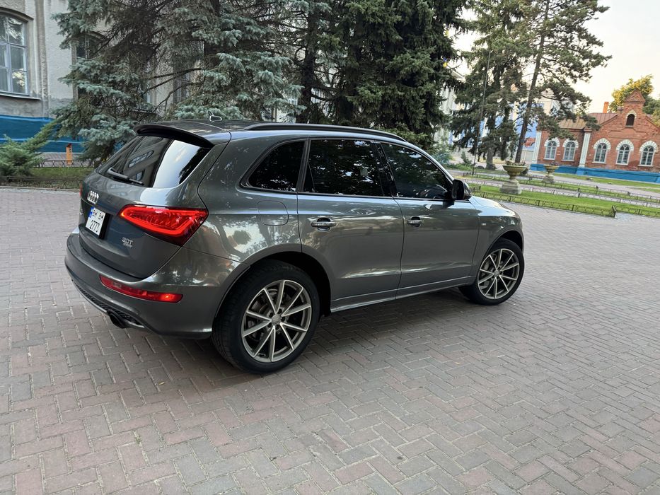 Audi q5 3.0 tfsi Sline