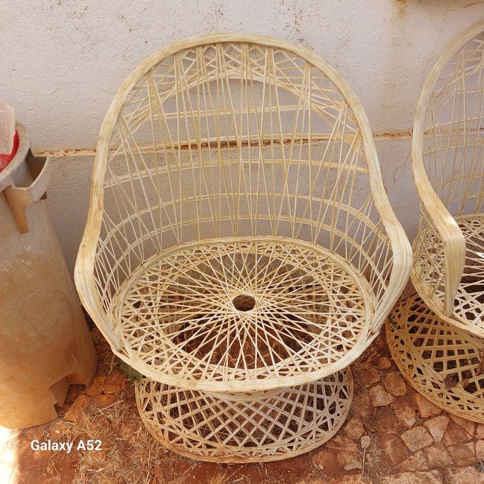 Cadeiras com mesa externo ou interno