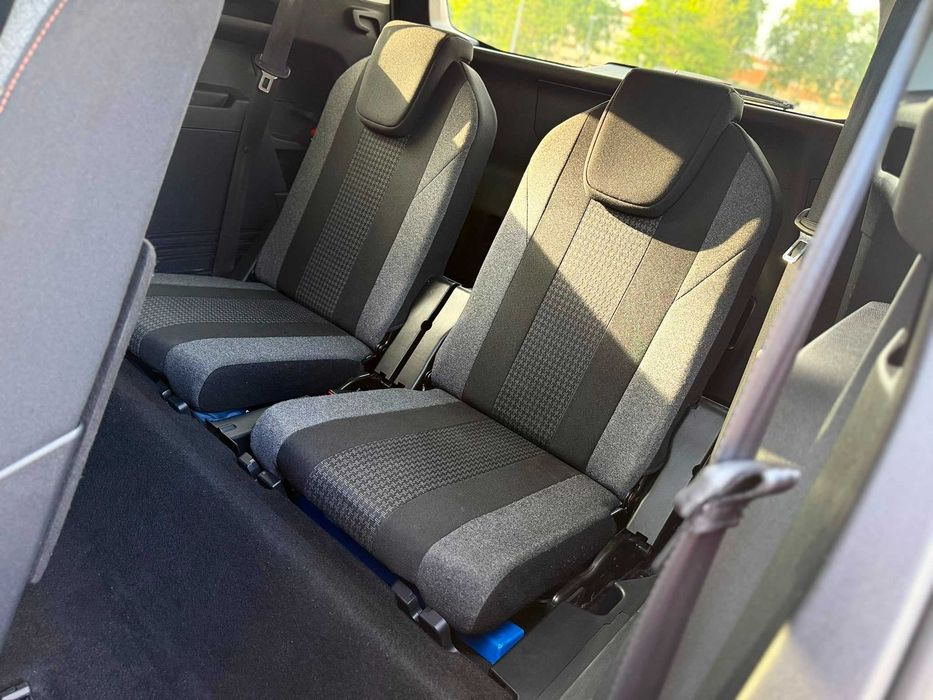 Peugeot 5008 — fotografia 11