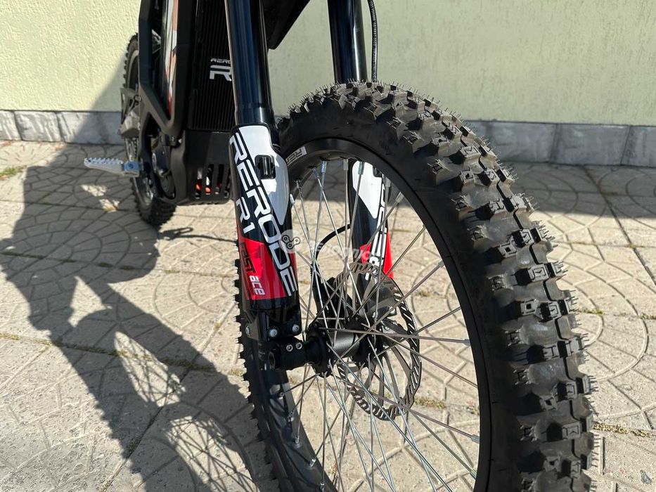 Електромотоцикл ReRode R1 72V 35Ah 2500W