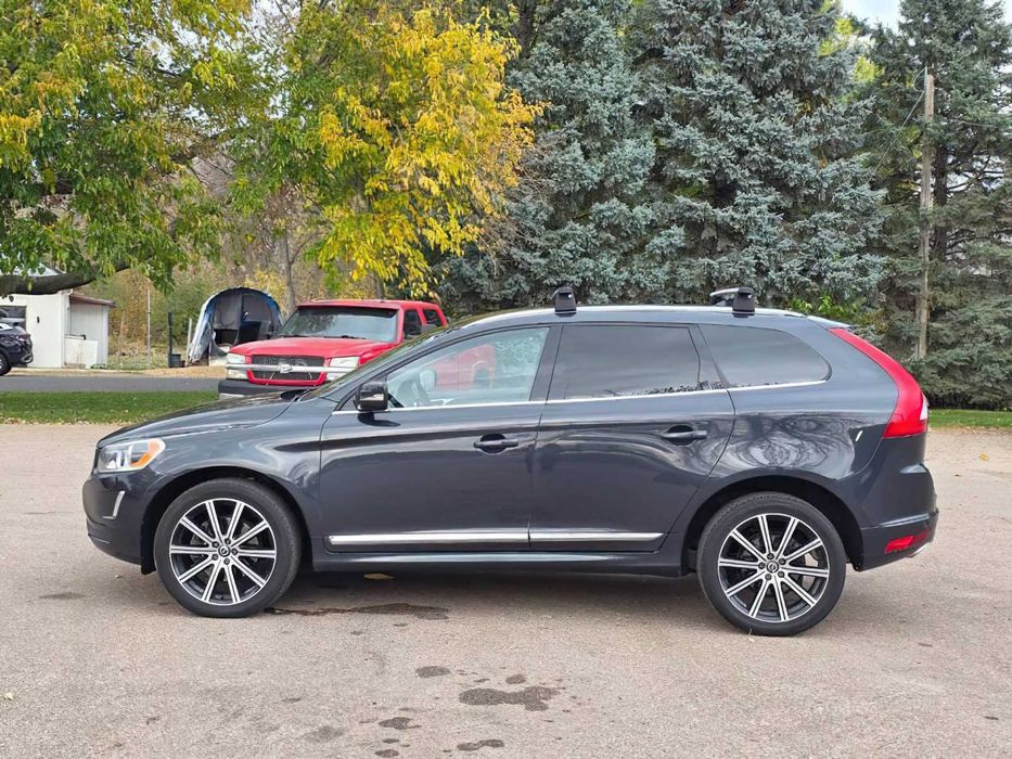 Volvo XC60      2015