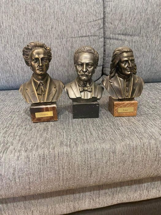 Bustos de compositores