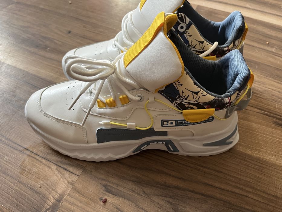 Продам красовки стелька 27 см