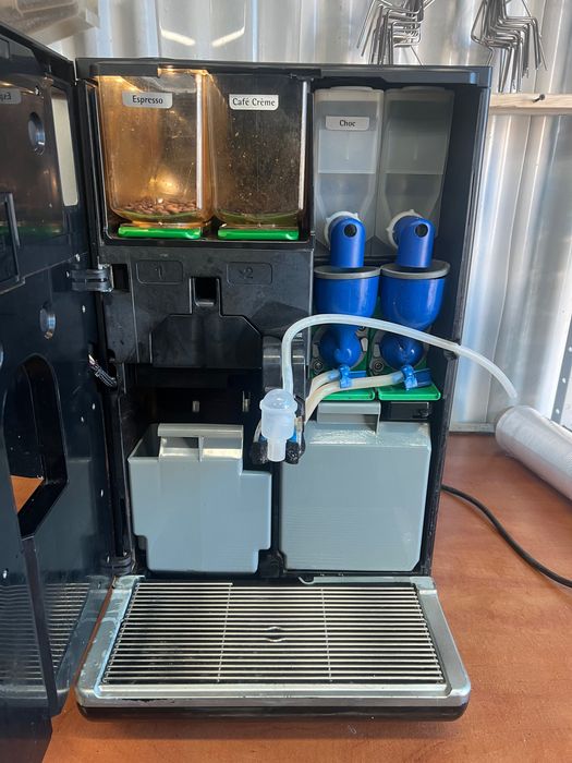 Кавоварка Schaerer Coffea Intense Подібна до WMF Phedra