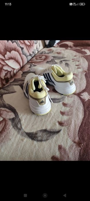 Adidasy polecam .
