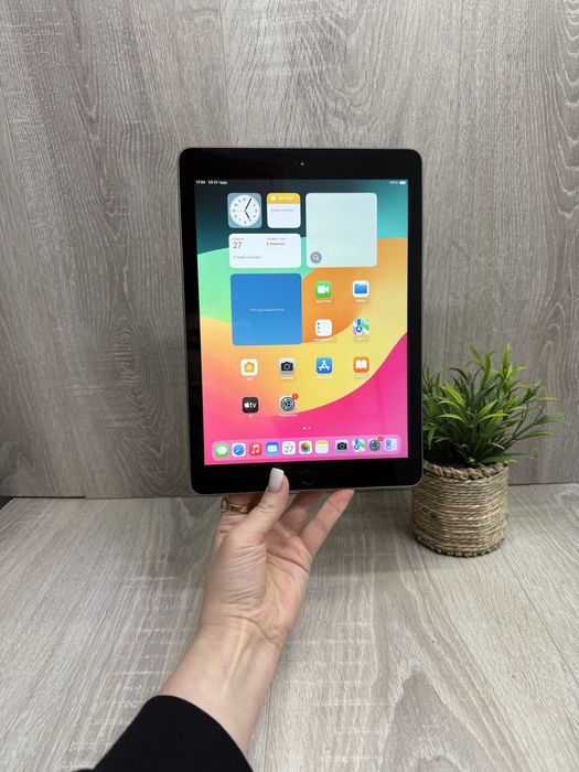 iPad 6 32 ГБ Wi-Fi