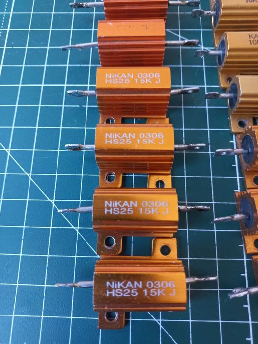 Резисторы в алюминиевом корпусе. Резистор Arcol.