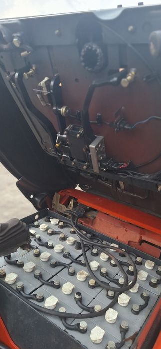 Wózek widłowy elektryczny Linde E16