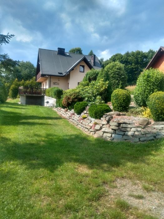 Pokoje do wynajęcia przy szlaku na Błatnią BRENNA