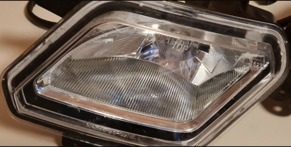 CAN-AM Outlander lampy przednie