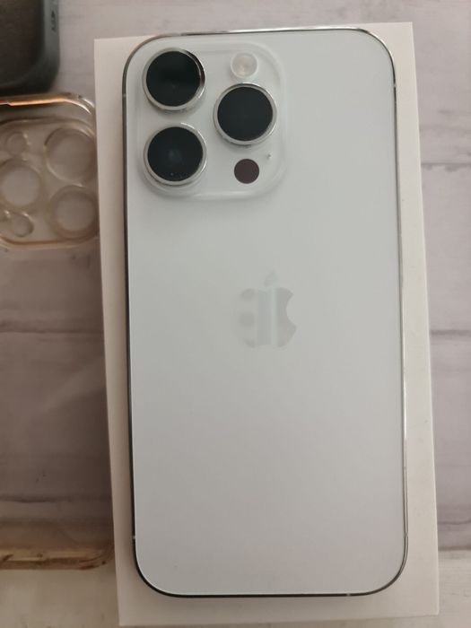 Iphone 14 pro branco