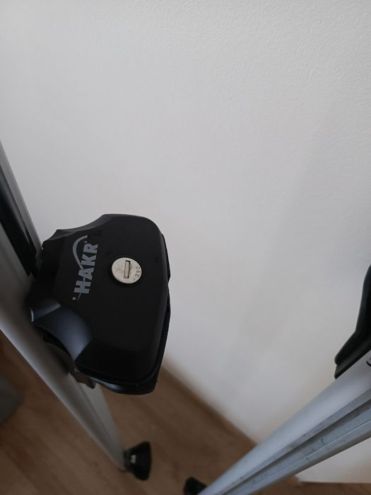 Bagażnik dachowy na reilingi