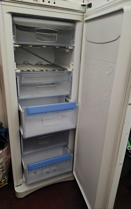 Arca congeladora vertical