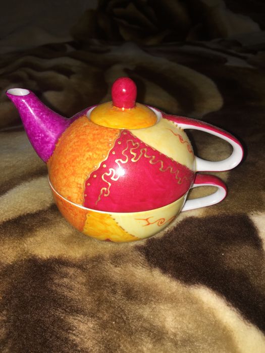 Новый заварник с чашкой