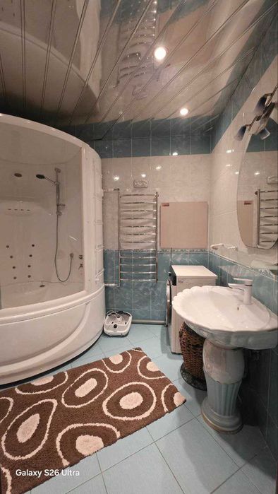 Здається простора великогабаритна квартира ,вул.Соборна