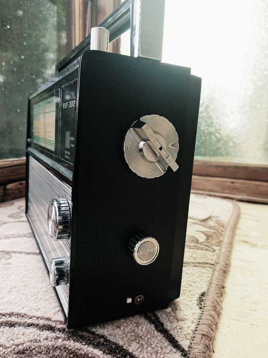 Радиоприемник/радіоприймач VEF-202 + блок питания 9/60 (СССР, ретро)