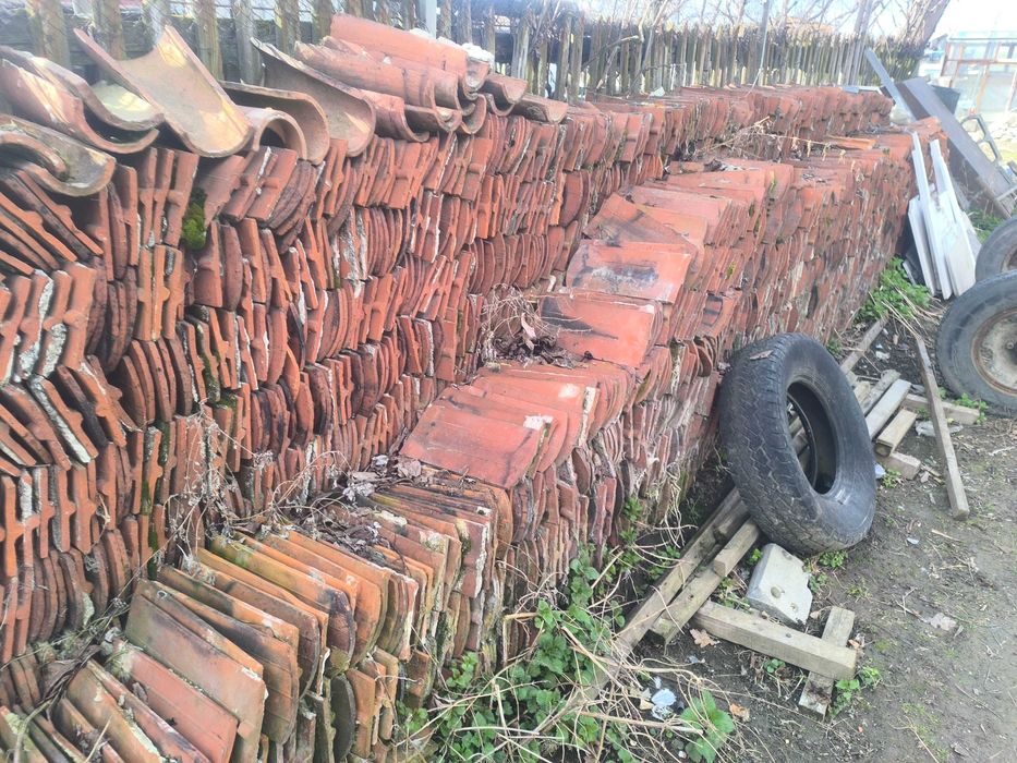 Dachówka Karpiówka Poniemiecka – 0,50 zł/szt. – Stan Bardzo Dobry!