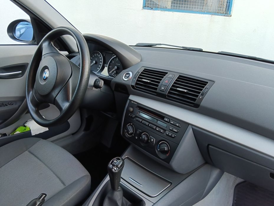 Vendo série 1BMW 116i cinzento impecàvel