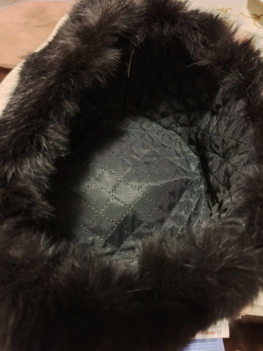 Czapki zimowe z królika i  norki, na podszewce.