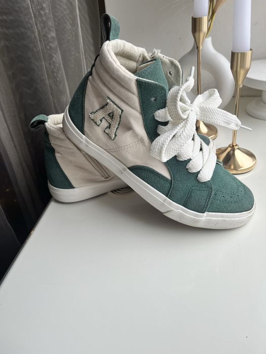 Високі кеди Reserved 38р.