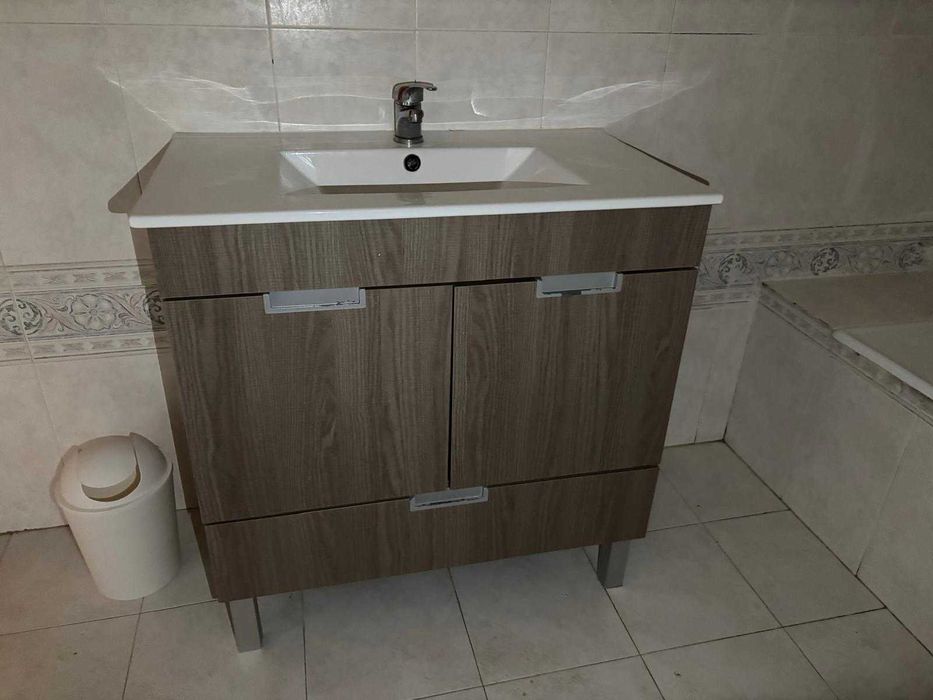 T2 Parque das Nações - Arrendamento, estacionamento e mobilado