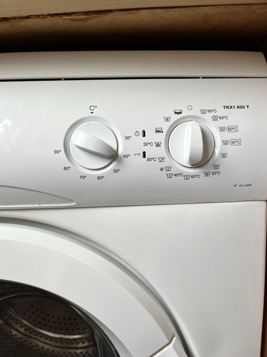 Maquina Lavar Roupa (Bom estado)