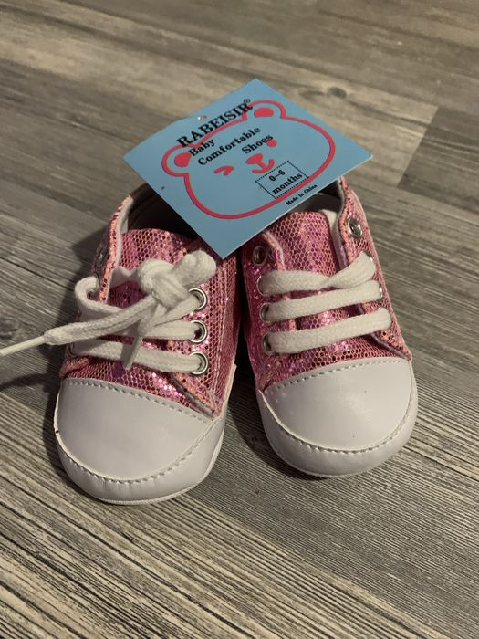 Продам нові дитячі кеди для дівчинки