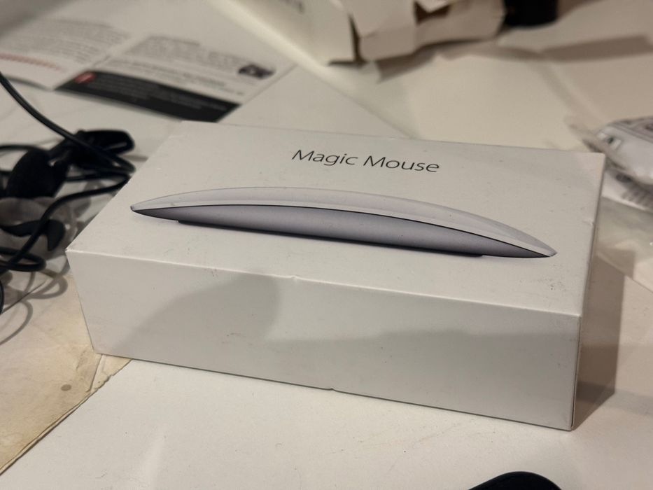 Rato Apple Magic Mouse 2 A1657 estado impecável