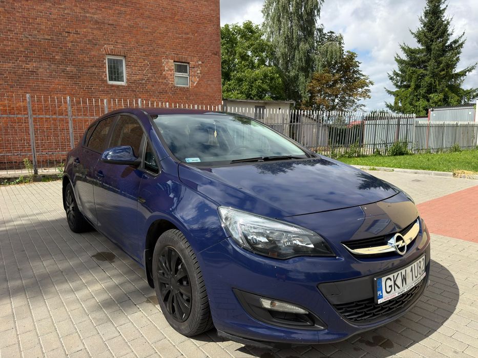 Opel Astra j Lift 105 tys salonowy 1,4 benzyna
