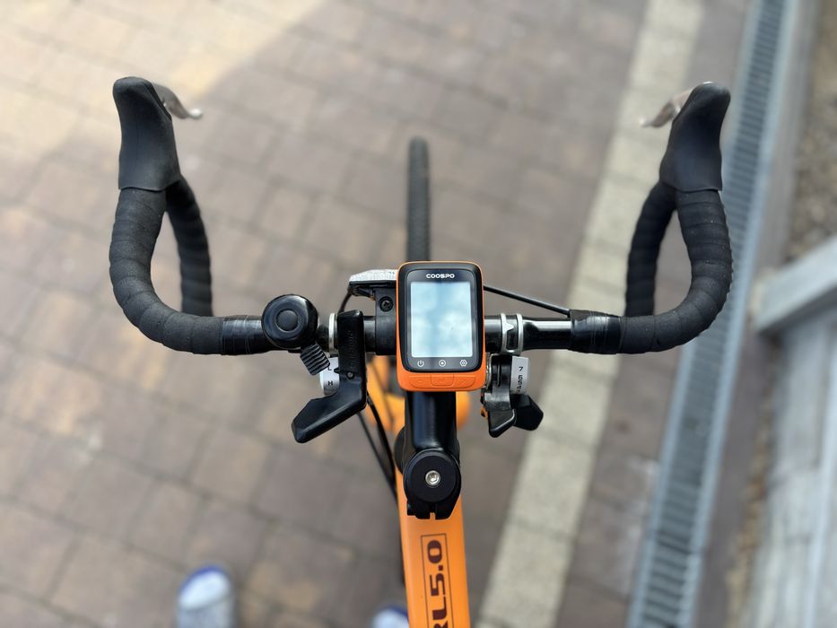 Rower gravel WYNN z komputerem rowerowym COOSPO
