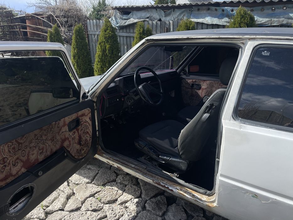 Поодам заз 1102"таврия"